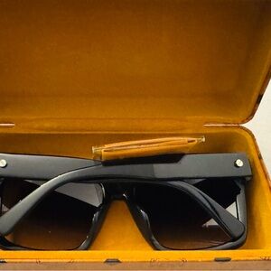 BNMCM sunglasses in a Cognac Visetos Monogram sunglasses, beautiful leather case